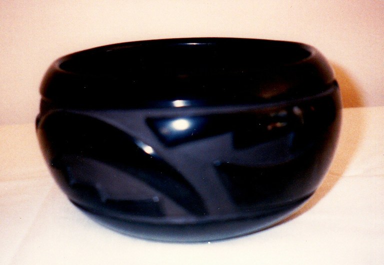 Ceramic pot by Christina Naranjo and Mary Cain image