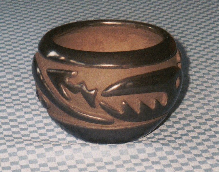 Ceramic pot by Teresita Naranjo (2) image