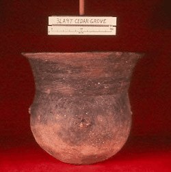 Foster Trailed Incised Vessel, ID 020723 image