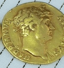 Hadrian Aureus (Obverse) image